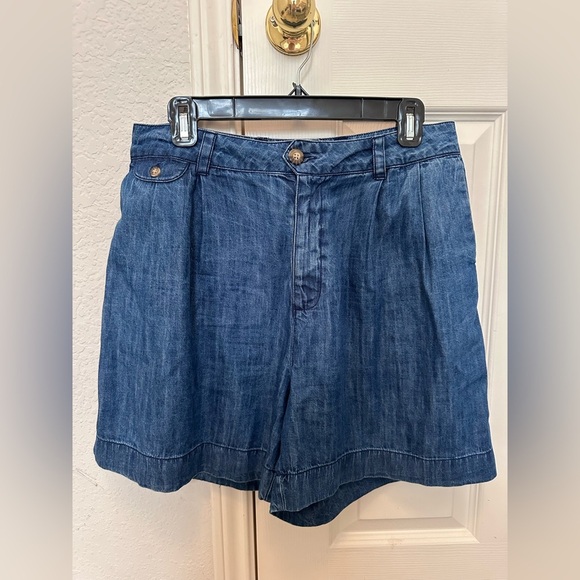 Women’s Treasure & Bond Denim Shorts, size 8 - Picture 3 of 7